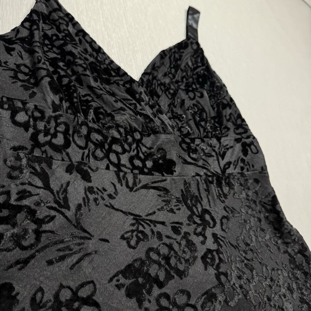 Vintaage  Babydoll Velvet Burn Out Cami by Mixit Surplice Top Size Large Black - Picture 5 of 10